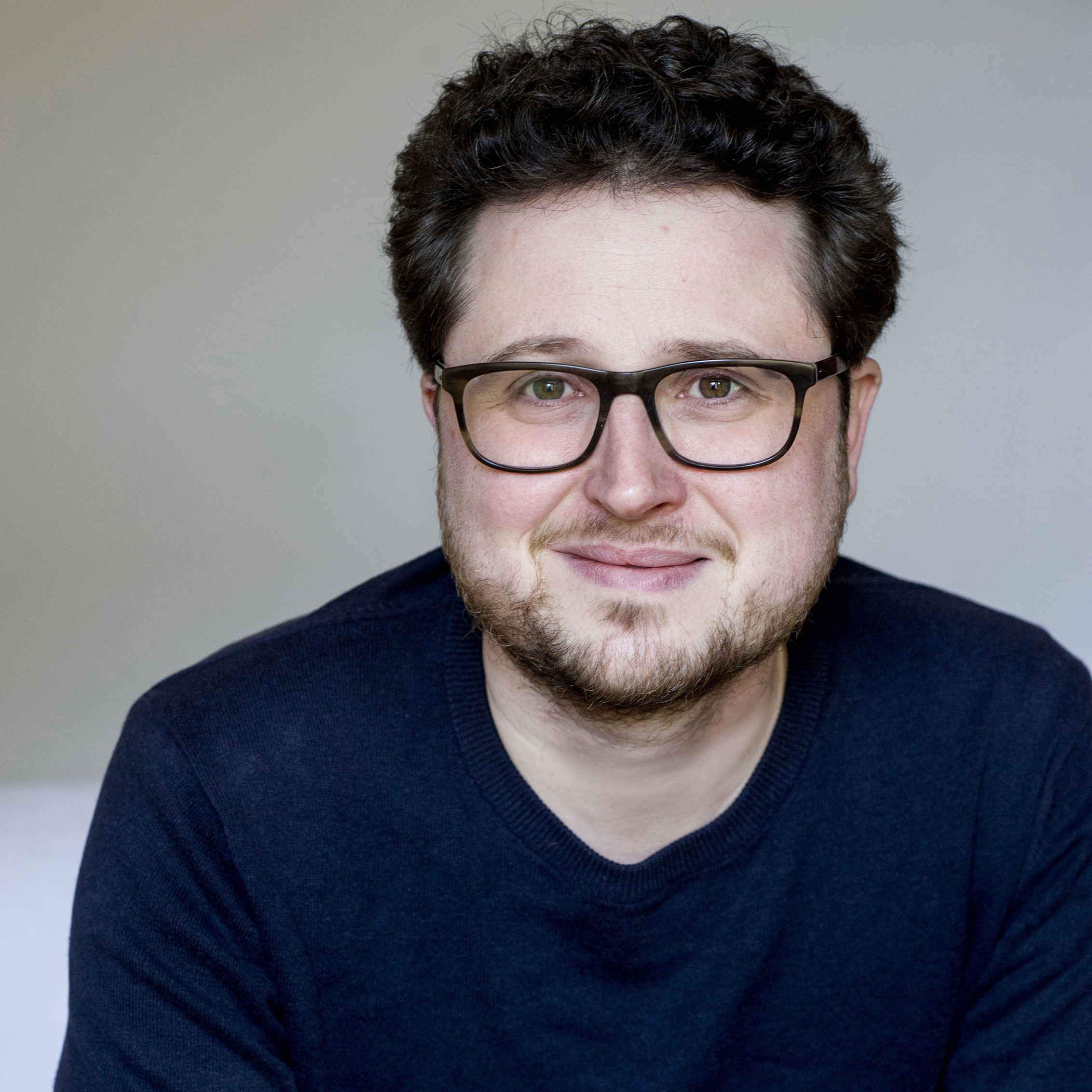 Porträtfoto von Prof. Tim Vahle-Hinz